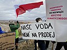 Nkolik desítek aktivist z eska, Nmecka i Polska se selo u brány polského...