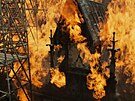 Notre-Dame On Fire - filmový teaser