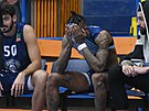 Díntí basketbalisté po poráce v Ústí. Zleva Andrew Eudy, Ty Nichols a Craig...