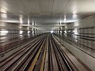Hloubený dvoukolejný tunel mezi stanicemi Prosek a Stíkov