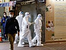 Čínské úřady vyšetřují zverimex v Hong Kongu, kde mohlo dojít k přenosu nákazy...