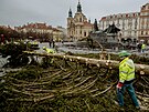 Ze Staromstského námstí zmizel vánoní strom. (10. ledna 2022)