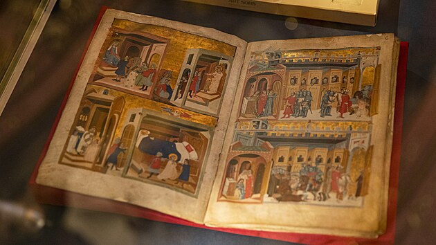 V pražském Klementinu vystavili vzácné rukopisy Národní knihovny včetně...