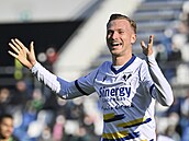 Antonín Barák z Verony slaví svůj gól proti Sassuolu, v utkání zaznamenal...