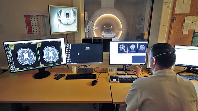 Pedstaven modernizovan magnetick rezonance v Nemocnici Karlovy Vary (19. ledna 2022)