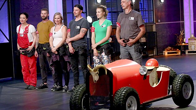 V�t�zn� �erven� motok�ra