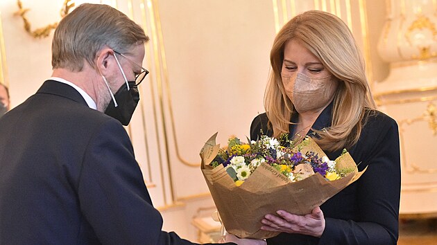 Premir Petr Fiala (ODS) se v Bratislav setkal se slovenskou prezidentkou Zuzanou aputovou. (11. ledna 2022)