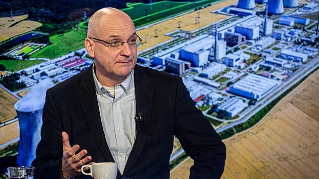 Na ot�zky moder�tora Vladim�ra Vok�la odpov�d� zvl�tn� zmocn�nec pro energetickou bezpe�nost V�clav Bartu�ka. (12. ledna 2022)