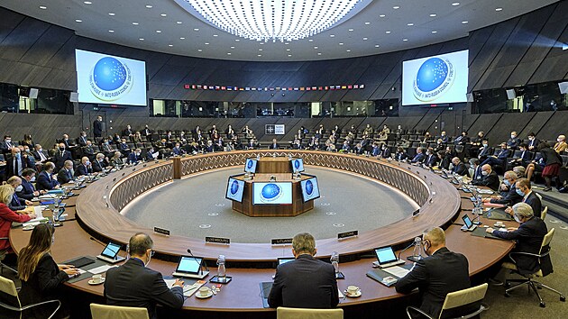 První schůzka Rady NATO-Rusko po více jak dvou letech