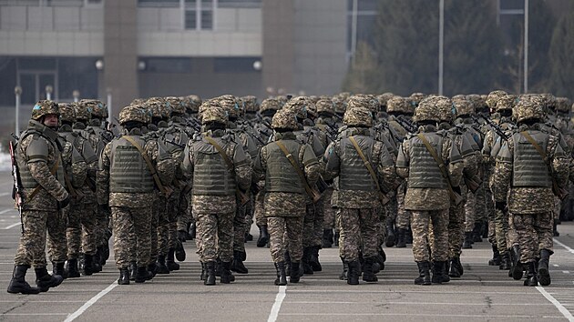 Slavnostní rozloučení s vojáky z Organizace Smlouvy o kolektivní bezpečnosti (ODKB) z Ruska, Arménie, Běloruska, Tádžikistánu či Kyrgyzstánu, kteří byli posláni do Kazachstánu na pomoc režimu proti rozsáhlým protestům. (13. ledna 2021)