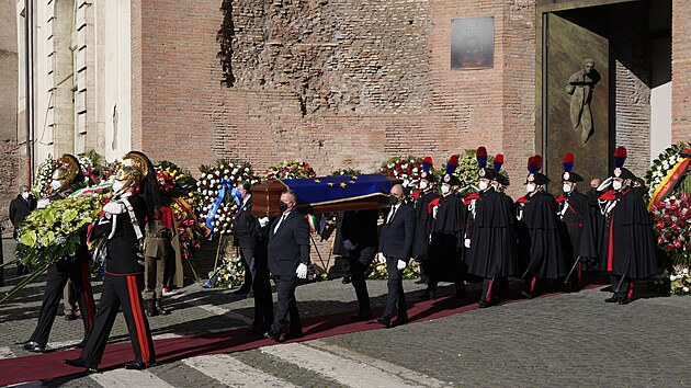 V m pohbili zesnulho pedsedu Evropskho parlamentu Davida Sassoliho. (14. ledna 2022)