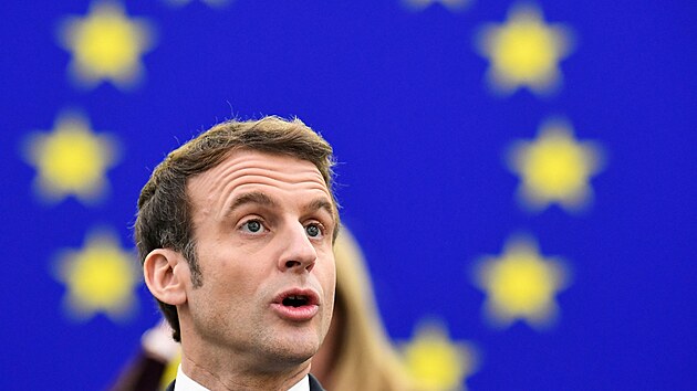 Francouzský prezident Emmanuel Macron (19. ledna 2022)