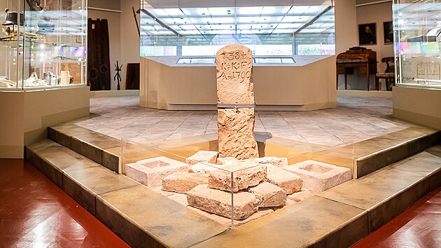 Muzeum vchodnch ech v Hradci Krlov otevelo novou stlou expozici Cesty msta. (1. 12. 2021)