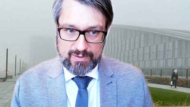 Hostem pořadu Rozstřel je český velvyslanec při NATO Jakub Landovský