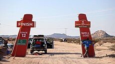 GAME OVER. Cíl poslední etapy Rallye Dakar.