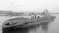Torpéda britské ponorky Taurus (na snímku) zabránila v cestě do Evropy japonské...
