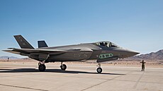 F-35A bhem test se cvinou verzí jaderné pumy B61-12, testovací stelnice...