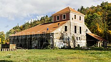 Vysoká pec Barbora je železářská huť na území městyse Jince v okrese Příbram ve...