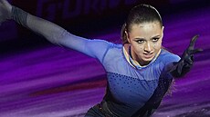 Kamila Valijevová při triumfu na ruském šampionátu