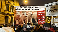 Zem�d�lci protestují v Praze. (11. ledna 2022)