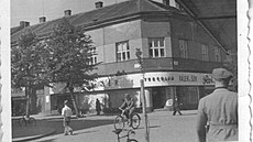 Sluebn byt a kancel editele velkostatku Jnskho. Dnes si tam lid chod na ulici 17. listopadu kupovat boty.