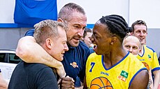 Ústecký trenér Jan Šotnar (vlevo), manažer Tomáš Hrubý (uprostřed) a rozehrávač...