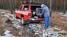 Do hledání zatoulaného psa Diega se pustili také drona�i ze  Správy...