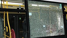 Neznámý pachatel po�kodil vozy MHD, nejspí� st�elbou ze vzduchovky. (5. ledna...