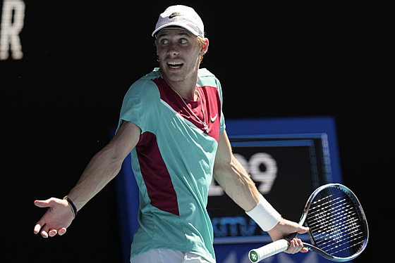 Kanaan Denis Shapovalov se diví ve tvrtfinále Australian Open.