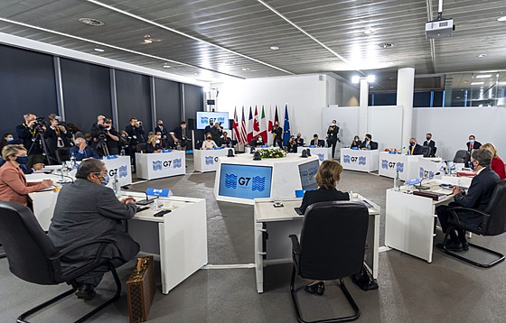 Vrchní diplomaté stát G7 projednávají krizi na Ukrajin. (12. prosince 2021)