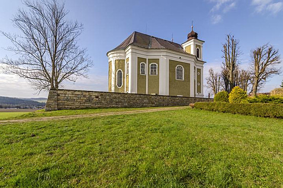 Kostel sv. Prokopa v Bezdkov nad Metují na Broumovsku