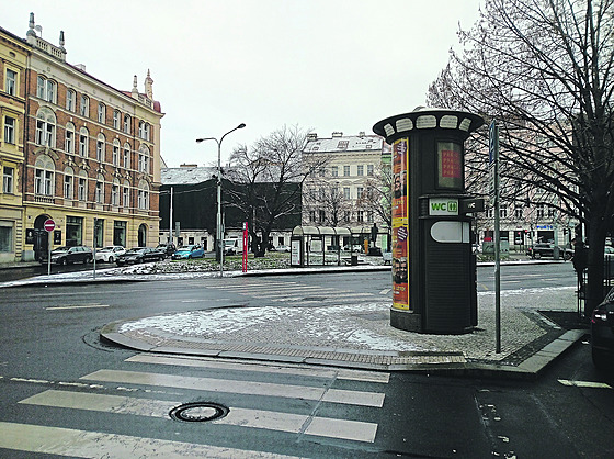 Pozor! Tohle nedostupné WC krade! Nedávno na to upozoroval tená Metra.