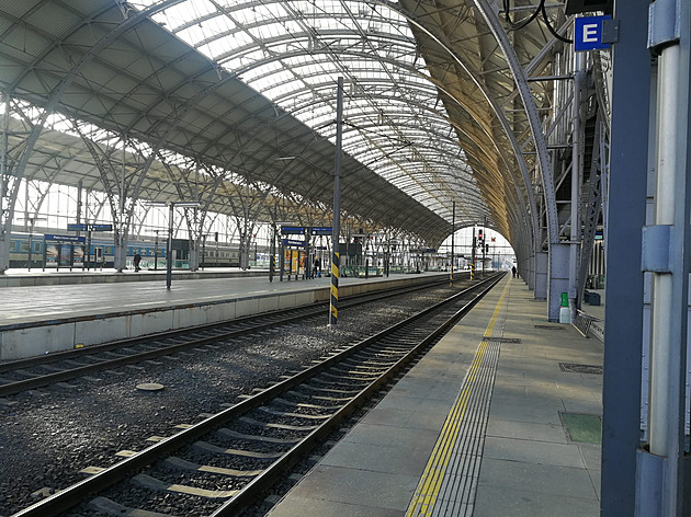 Správa železnic nezíská zpět půl miliardy od firmy Grandi Stazioni, potvrdil soud