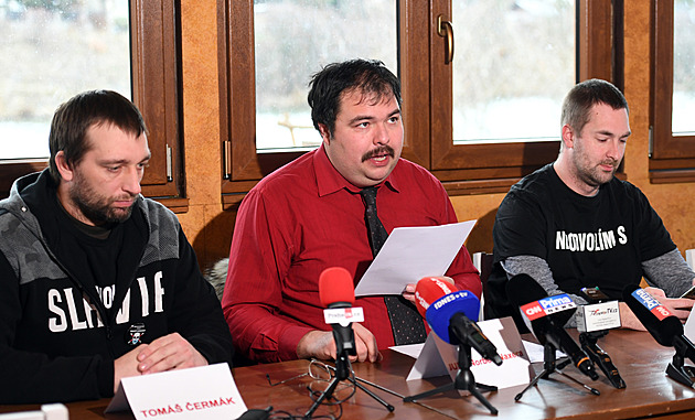 Proruští dezinformátoři Tušl a Čermák jsou ve vazbě. Jejich slibům soud neuvěřil