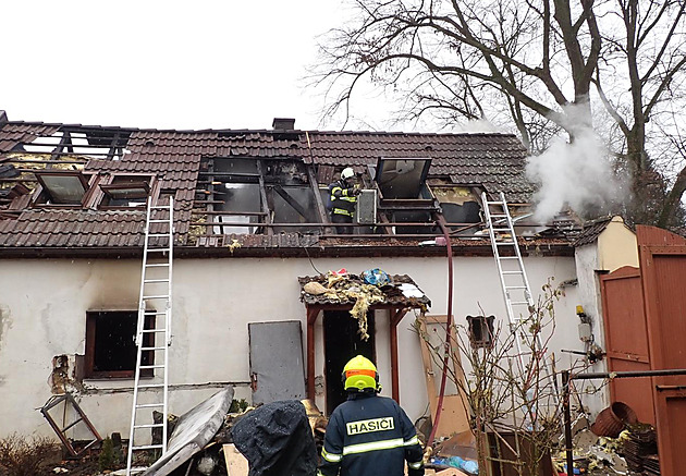 Na Táborsku hořel rodinný dům, vznikla škoda dva miliony korun