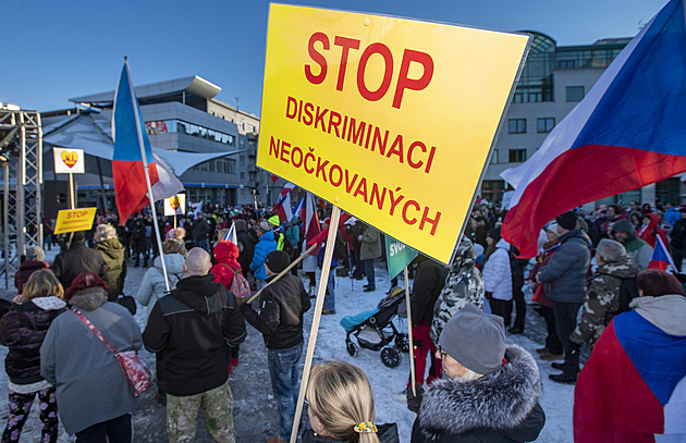 Kvůli covidovým nařízením vyzýval k násilí na politicích, žádá dohodu o trestu