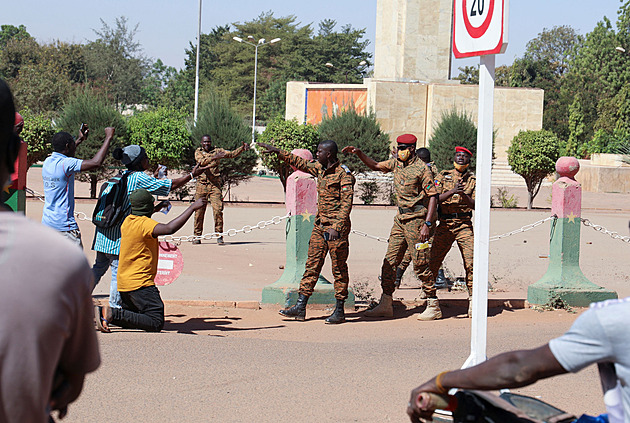 Na západě Burkiny Faso zabili ve čtvrtek ozbrojenci 33 lidí