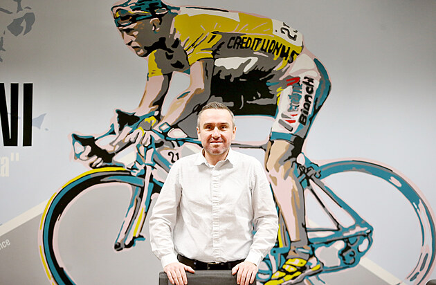 Bývalý závodní cyklista Martin Mare dnes z postu výkonného editele éfuje...