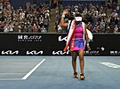 Japonka Naomi Ósakaová smutn odchází z kurtu, na Australian Open koní u ve...