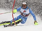 Alex Vinatzer na trati slalomu v Kitzbühelu