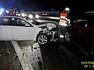 Nehoda u dlnice D5 nedaleko Plzn. idi osobnho vozidla narazil do auta,...