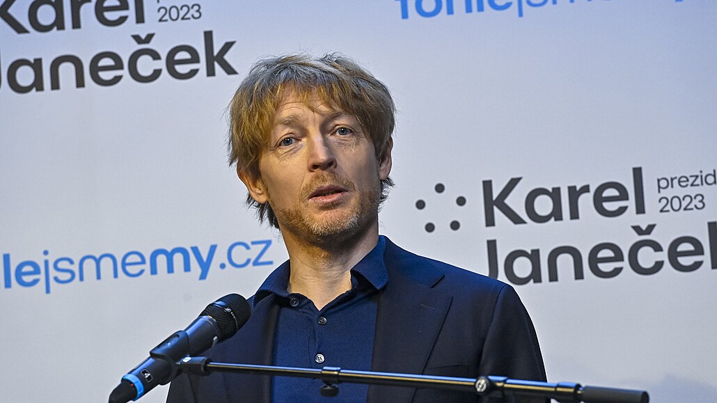 Karel Janeček oznámil kandidaturu na Hrad.
