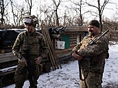 Ukrajinští výsadkáři na frontě poblíž obce Stanycja Luhanska. Jiní jejich...