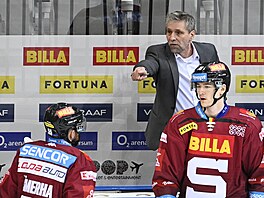 37. kolo hokejov extraligy HC Sparta Praha - HC Verva Litvnov. Trenr Sparty...
