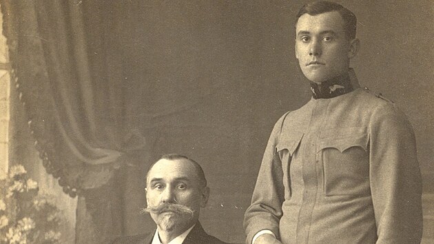 Narcis Podsedníček se svým synem Rudolfem.