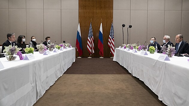 Jednání ruského ministra zahraničí Sergeje Lavrova a amerického ministra zahraničí Antonyho Blinkena v Ženevě (21. ledna 2022)