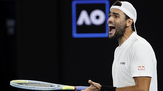 Matteo Berrettini v semifinle Australian Open proti Rafaelu Nadalovi.