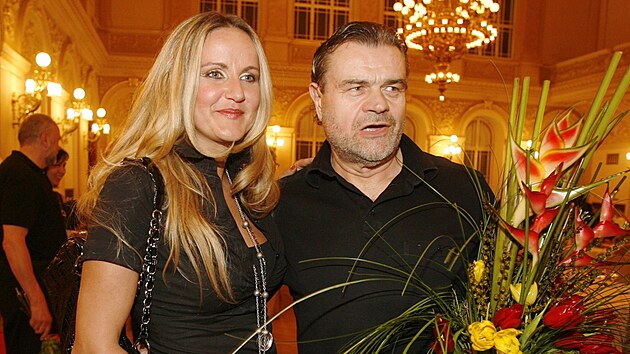 Karel Svoboda s manelkou Vendulou (2006)