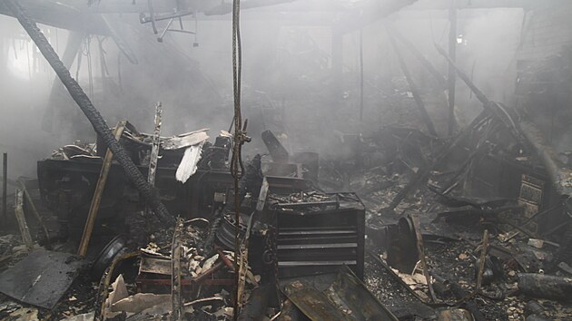 Sdružení Neratov přišlo při požáru o stodolu s dílnou (24. 1. 2022).