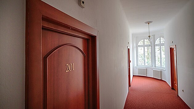 Interiér bývalého sanatoria Trocnov v Karlových Varech. (19. 1. 2022)